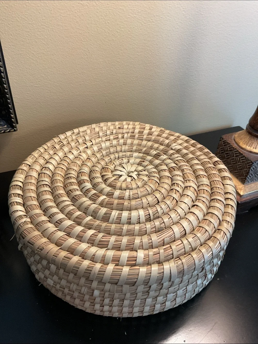 Handwoven Natural Seagrass Lidded Storage Basket - Natural